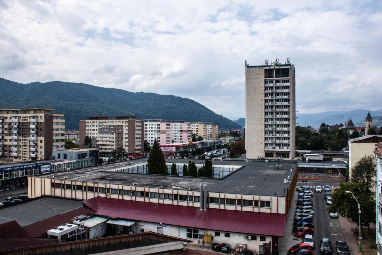 Eurocomfort Apartments Piatra Neamţ Dış mekan fotoğraf