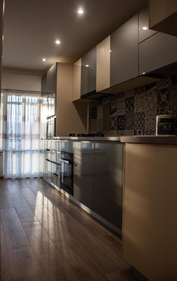 Eurocomfort Apartments Piatra Neamţ Dış mekan fotoğraf